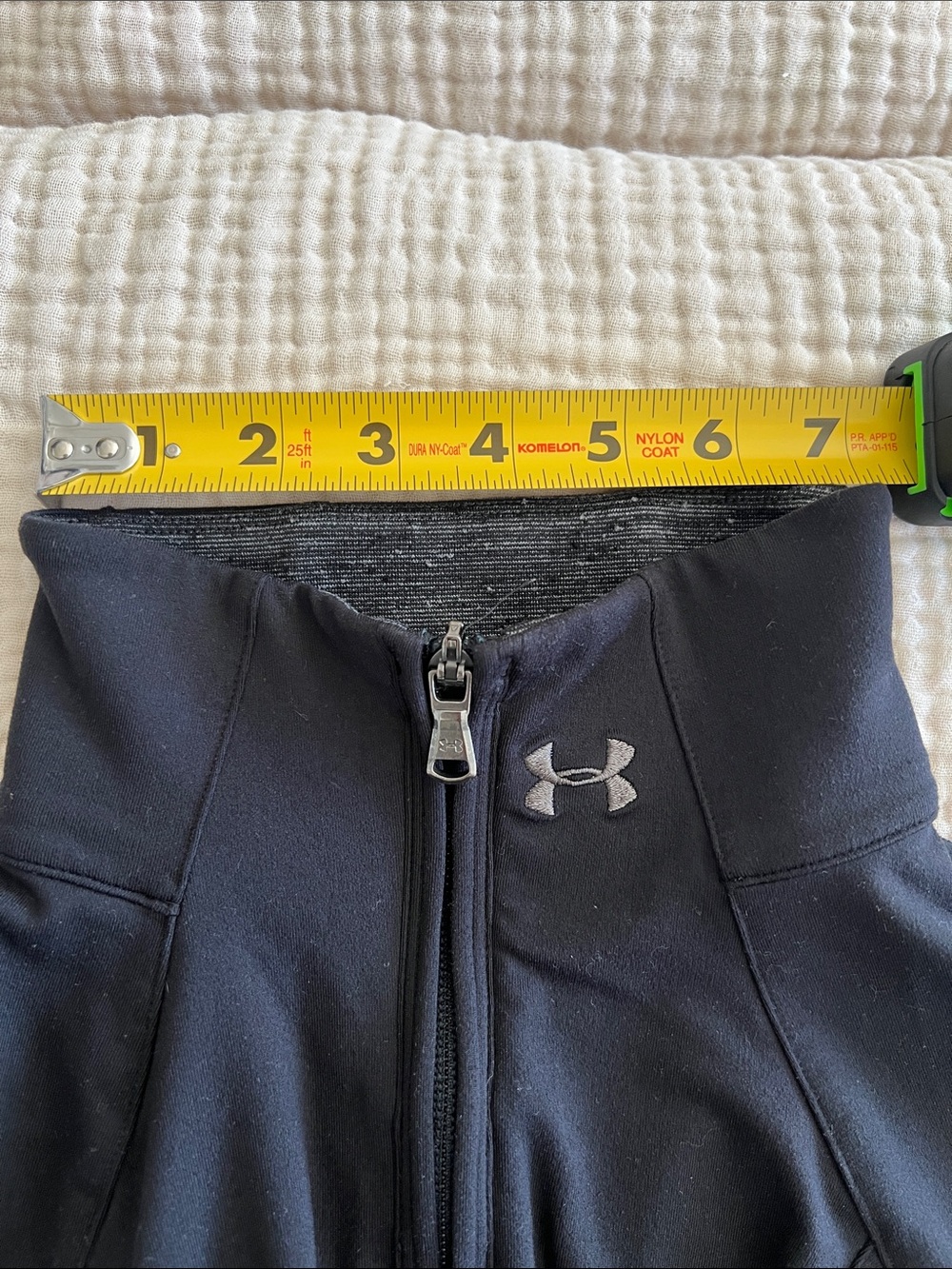 Under Armour Jacket with Charcoal Sleeves - Picture 12 of 14